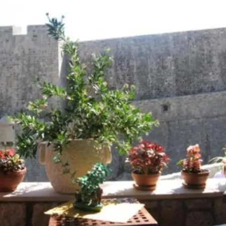 By Walls Perfect For 2 Dubrovnik